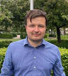 Dr. Mikhail Kabeshov